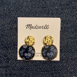 ❤️New Madewell gold floral earrings❤️